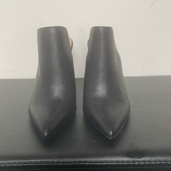 Black leather ankle shoe - Picture 2 of 3